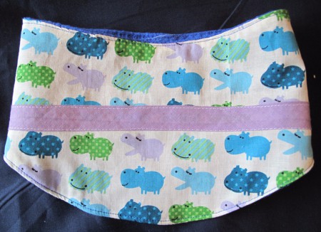 € 5,00 bandana hippo 